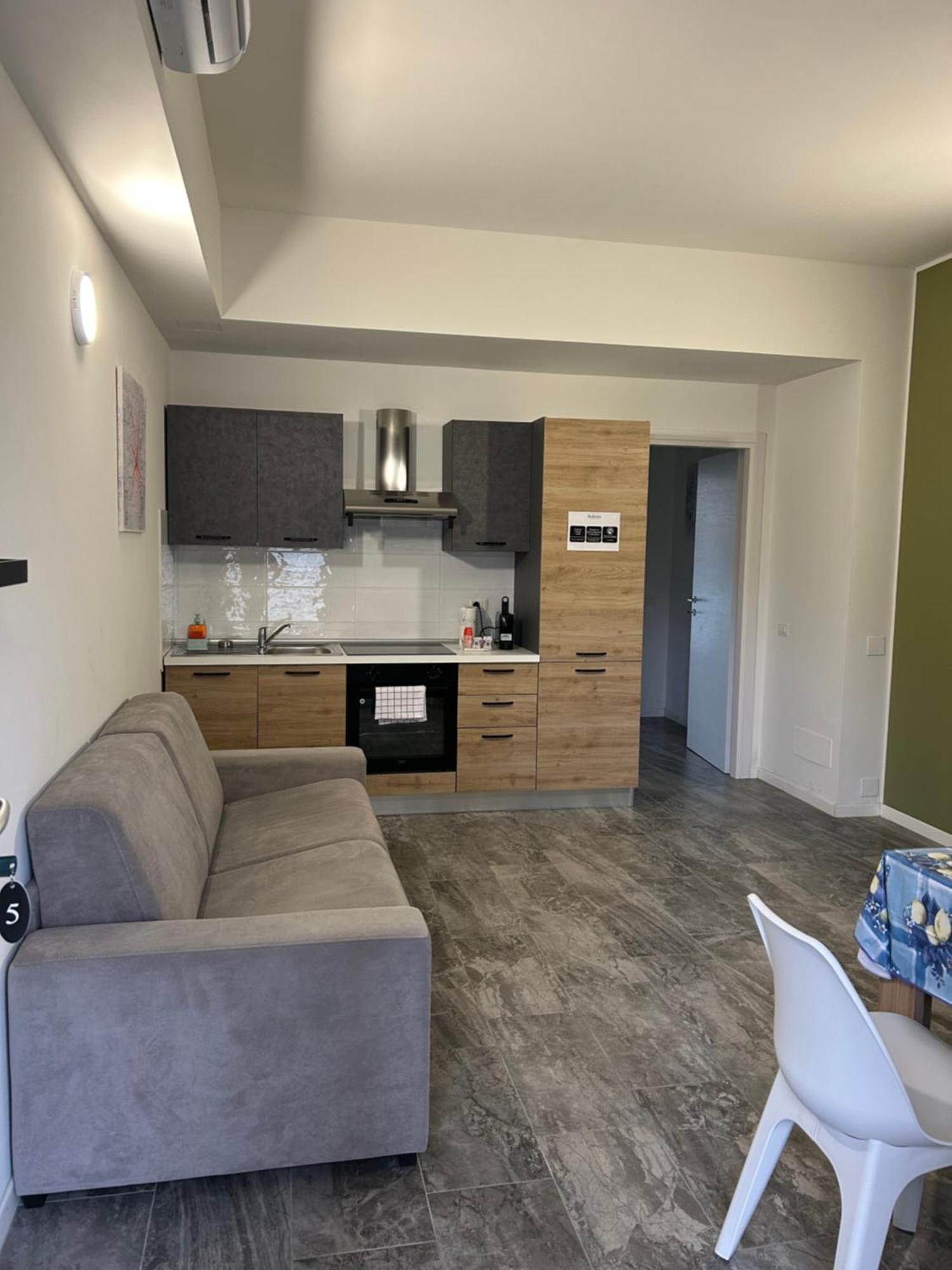 Roberta House Appartement Rozzano Buitenkant foto